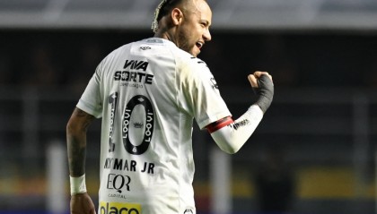 华体会首页-记者：内马尔转会马赛传闻完全不实，这不是一个话题