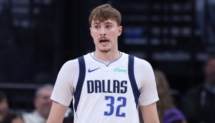 华体会功能-核心互飙！小波特半场8中4拿12分3板 弗拉格10中7轰下18分4板