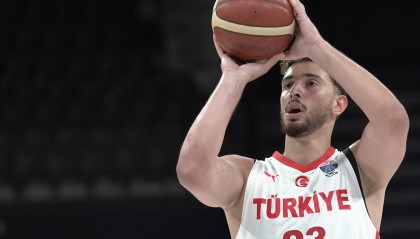 华体会首页-申京全能表现：28分钟高效斩获23分12篮板9助攻，另有1抢断2盖帽